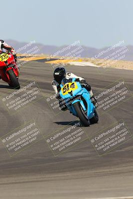 media/Oct-08-2023-CVMA (Sun) [[dbfe88ae3c]]/Race 3 Amateur Supersport Middleweight/